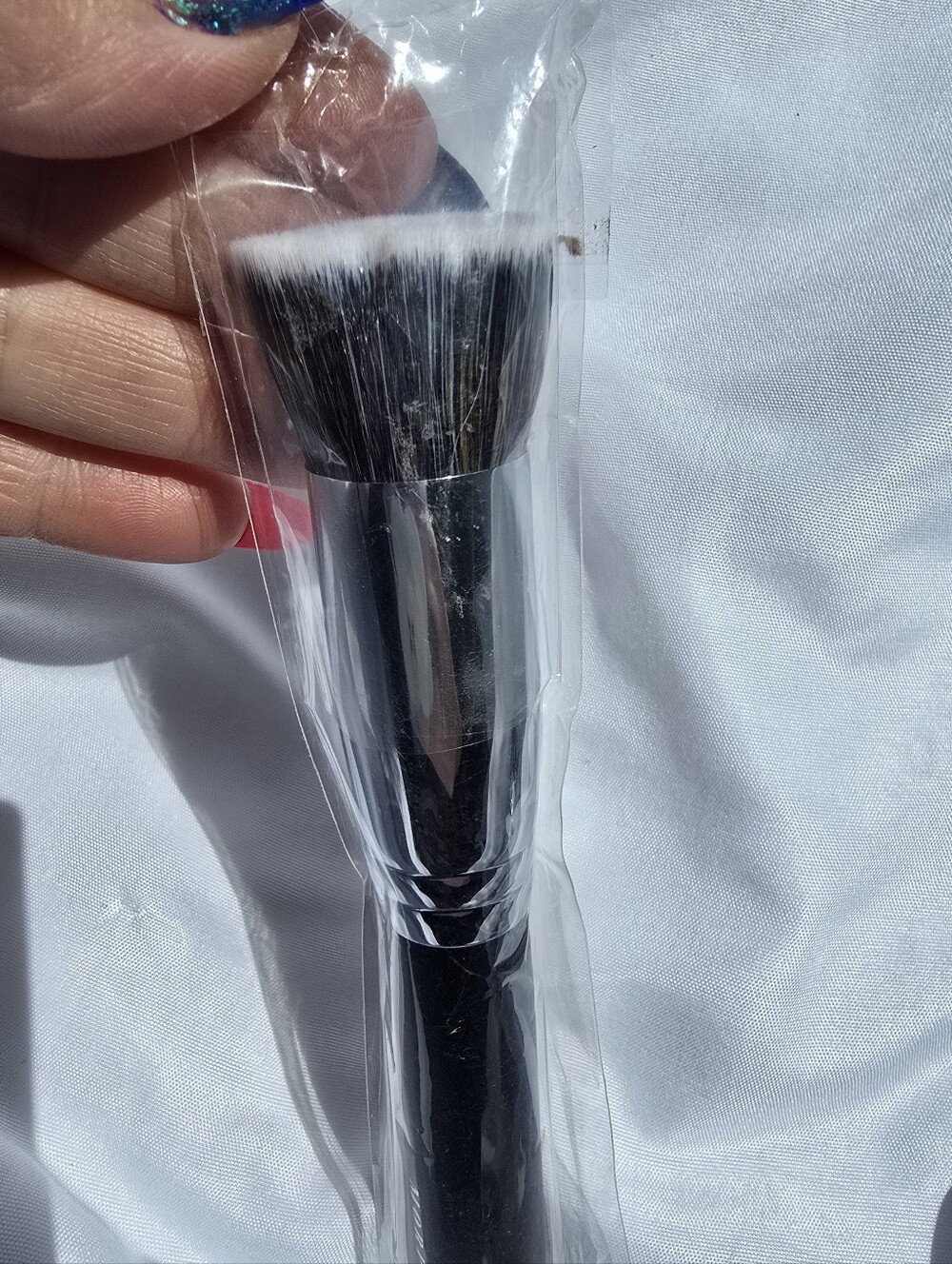 Morphe Black Handle Rounded Synthetic Face Brush with White You Pick Size - Picture 5 of 5